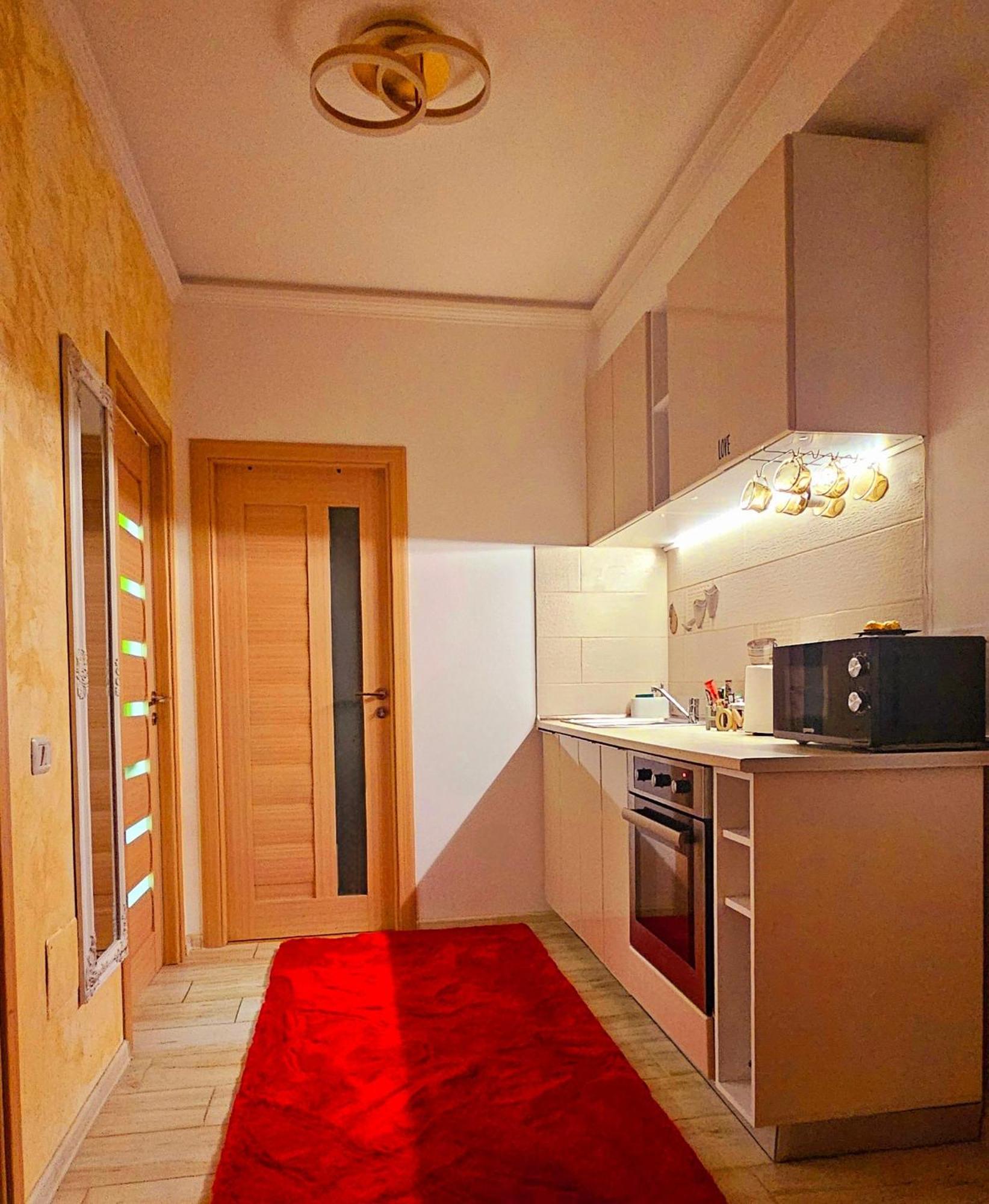 Andrew'S Apartment Central Мамая Екстер'єр фото