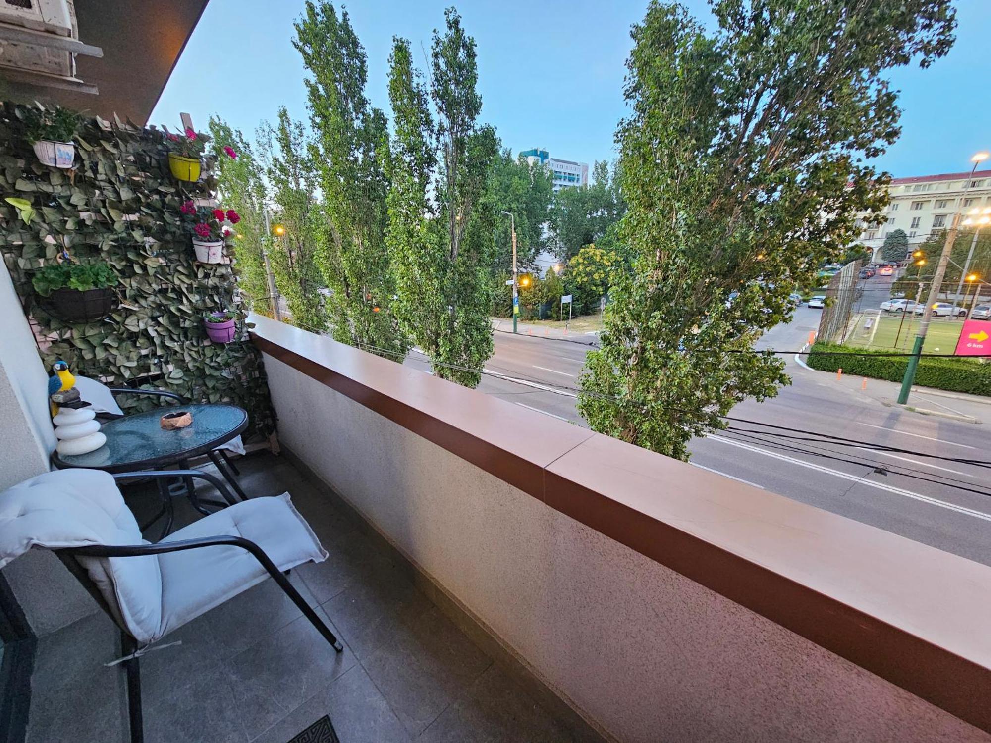 Andrew'S Apartment Central Мамая Екстер'єр фото