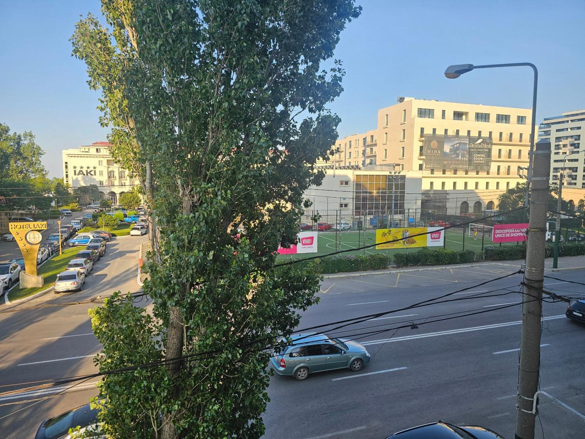 Andrew'S Apartment Central Мамая Екстер'єр фото